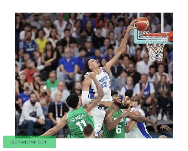 文班亚马砍下26分14篮板5盖帽碾压对手热巴手感低迷仅17中5