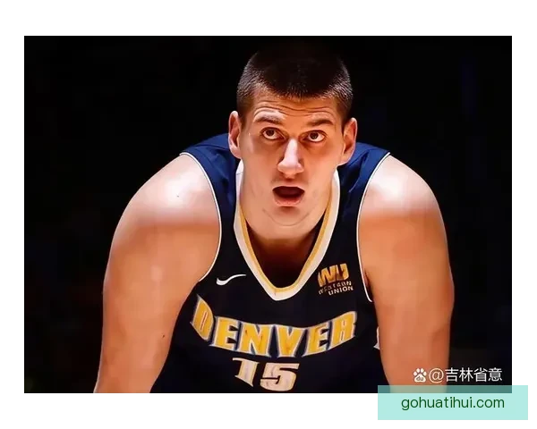 历史第一中锋！约基奇半场11助攻刷新生涯助攻纪录